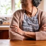 「一人暮らしの親が倒れたら、誰が気づくのか？